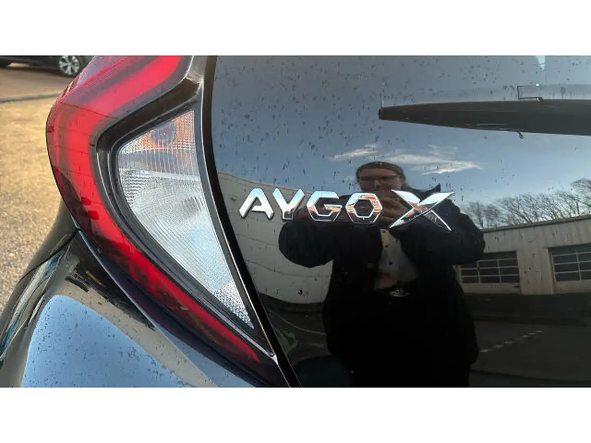 2023-toyota-aygo-x-10-vvt-i-edge-big-19