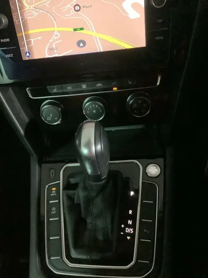 2020-volkswagen-passat-16tdi-sel-estate-5d-big-18