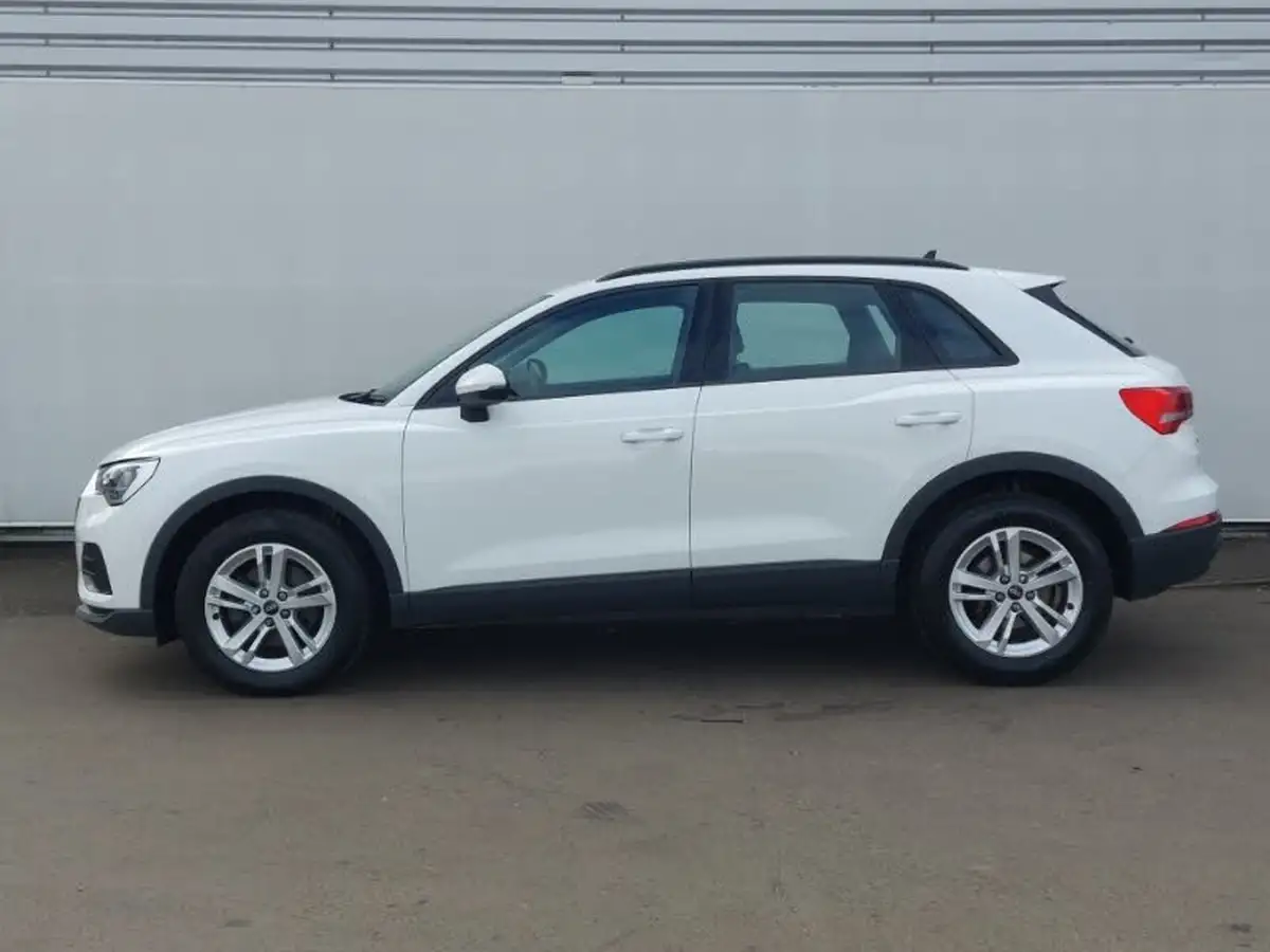 2022-audi-q3-15-35-tfsi-technik-cod-s-tronic-big-3