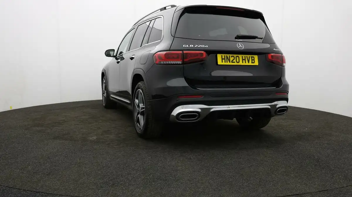 2020-mercedes-benz-glb-class-20d-glb220d-amg-line-premium-7-big-66