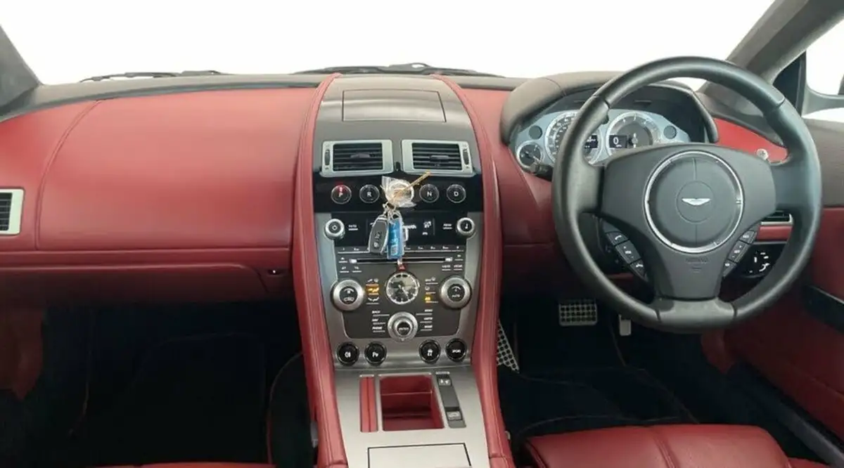 2008-aston-martin-db9-60-touchtronic-ii-big-2