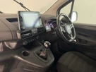 2022-vauxhall-combo-life-15-se-100ps-small-8