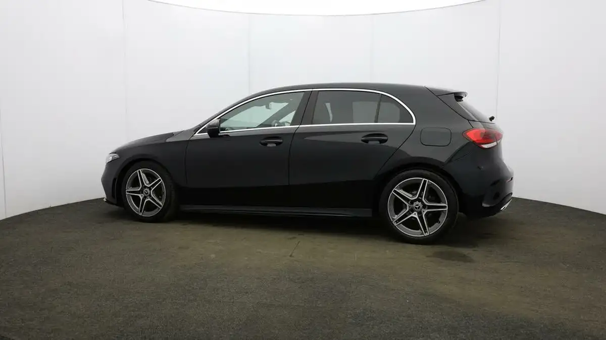 2020-mercedes-benz-a-class-13-a180-amg-line-executive-hatchback-5d-big-57