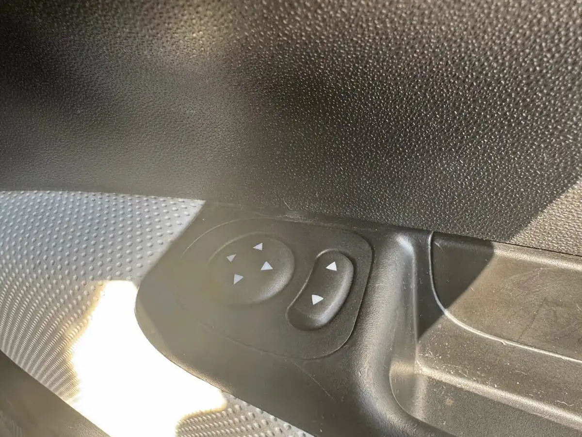 2019-fiat-500-12-s-big-22