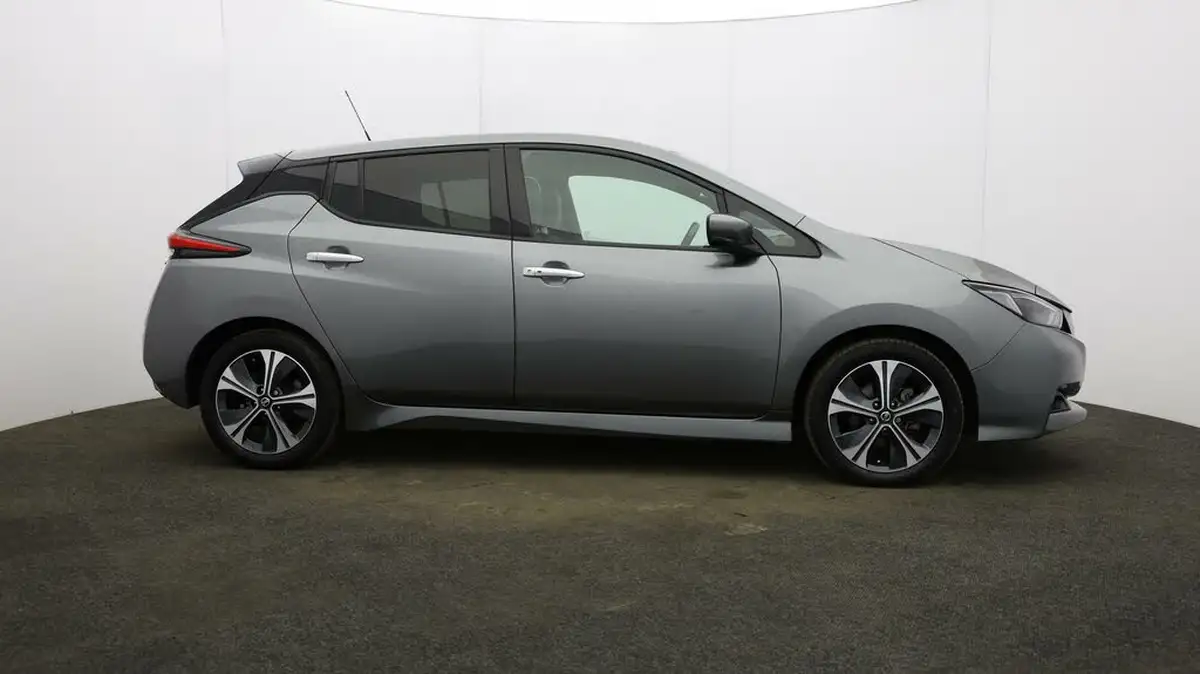2021-nissan-leaf-e-n-connecta-big-44