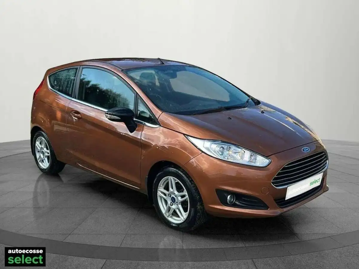 2013-ford-fiesta-10-zetec-100ps-ecoboost-ss-3d-big-2