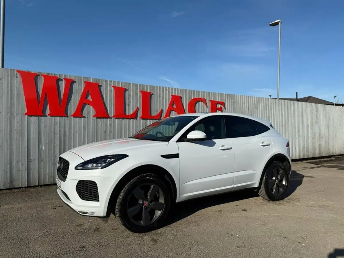 2020-jaguar-e-pace-20-i4d-chequered-flag-180ps-big-8