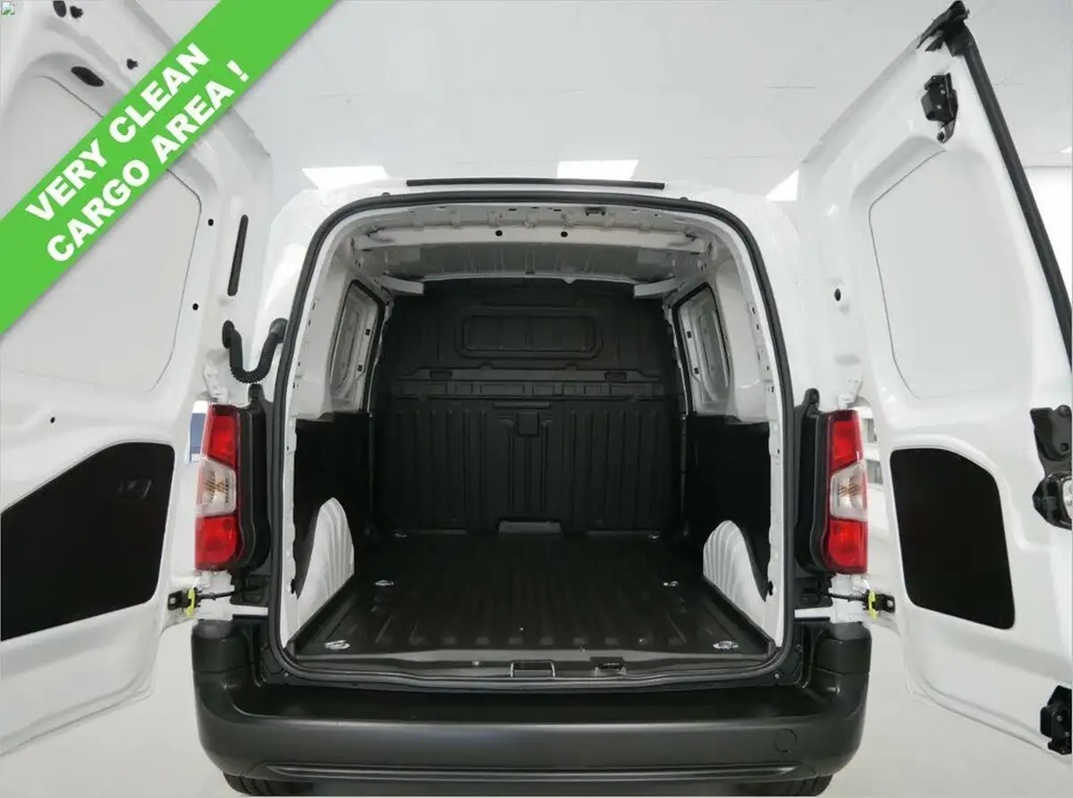 2022-toyota-proace-city-15d-active-big-12
