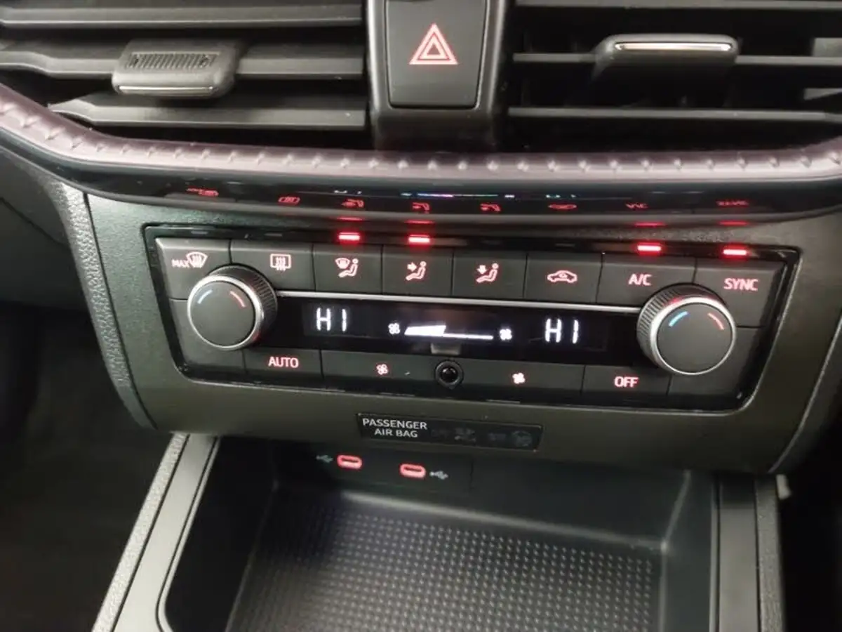 2024-seat-ibiza-10-tsi-xcellence-lux-115ps-dsg-big-14