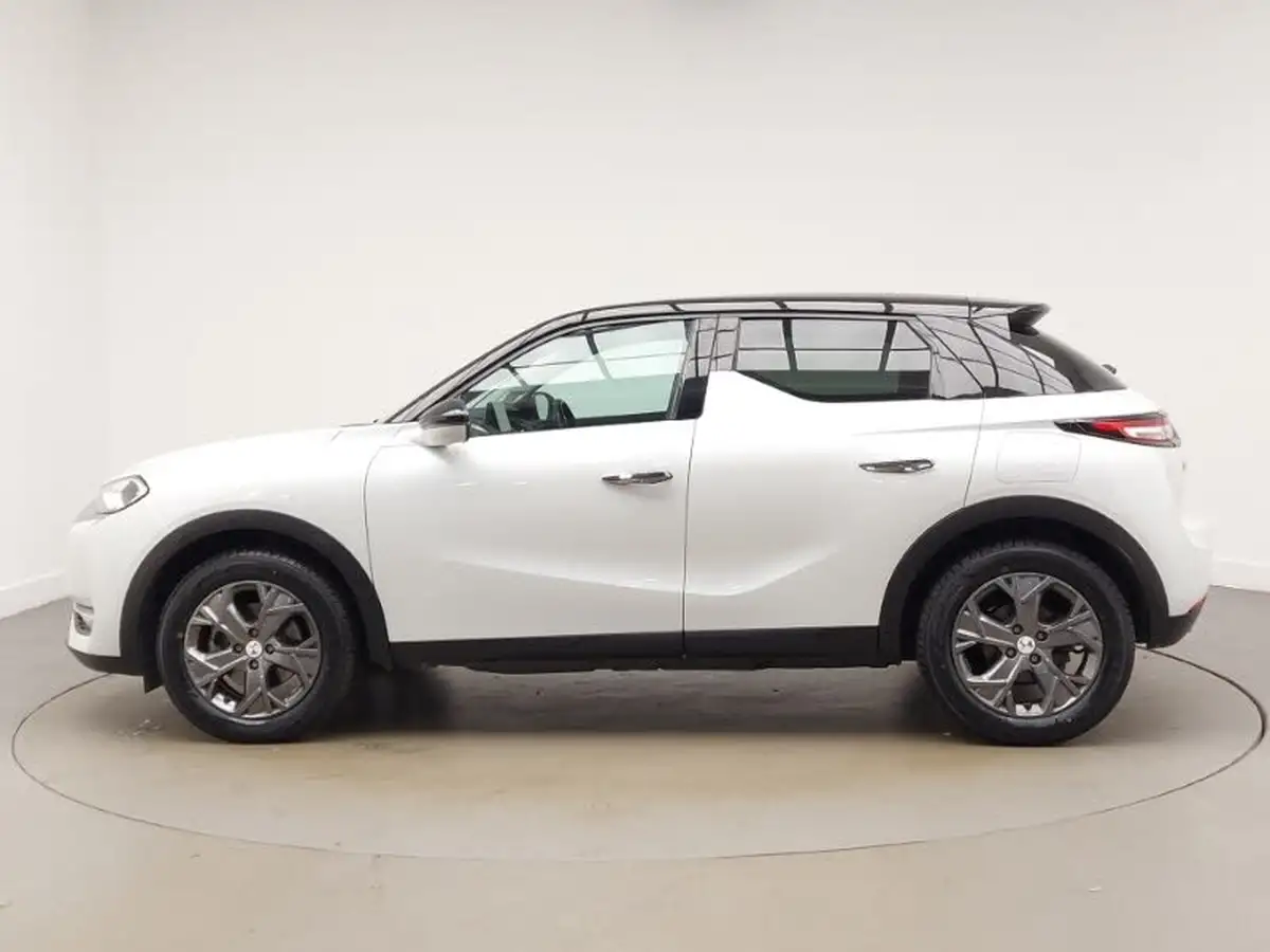 2022-ds-ds-3-crossback-e-tense-bastille-big-3