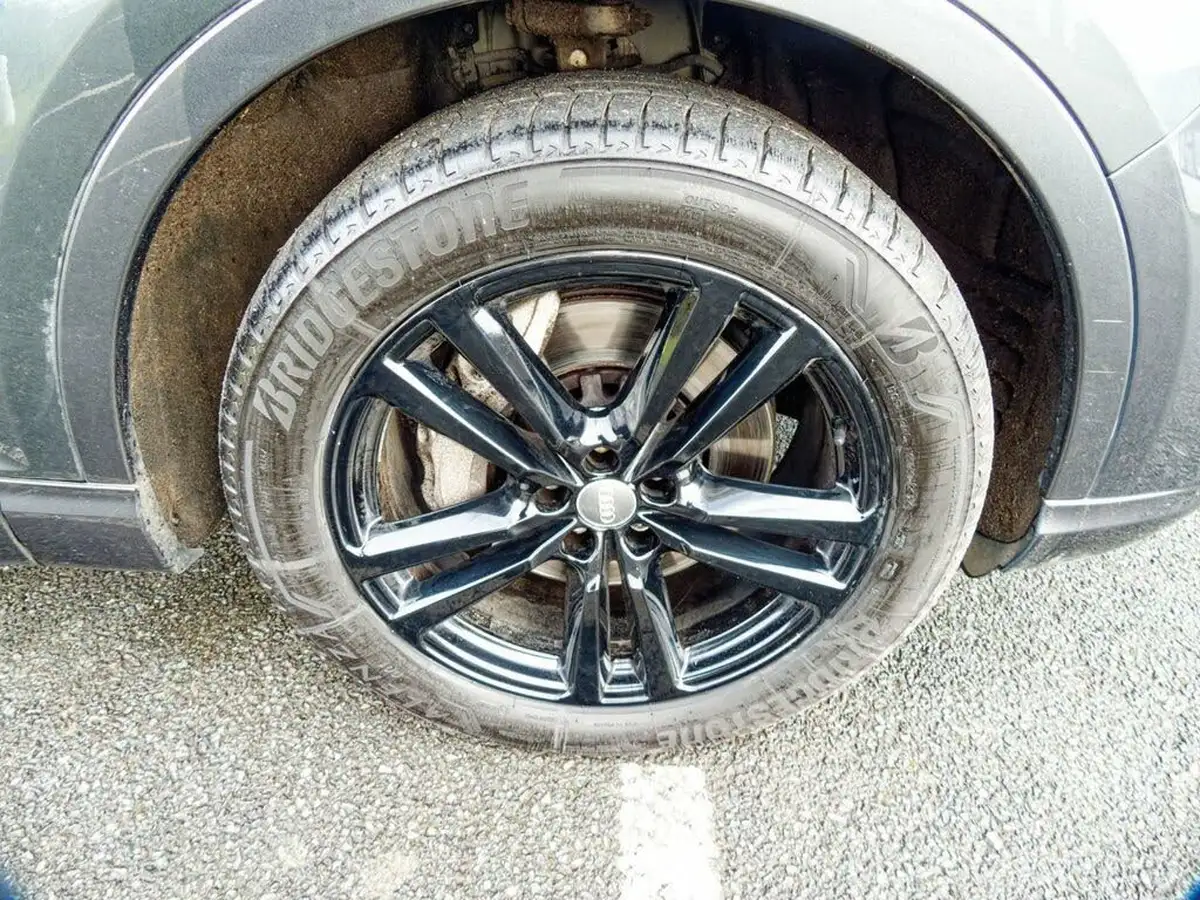 2015-audi-q7-30tdi-quattro-s-line-272ps-ss-big-12