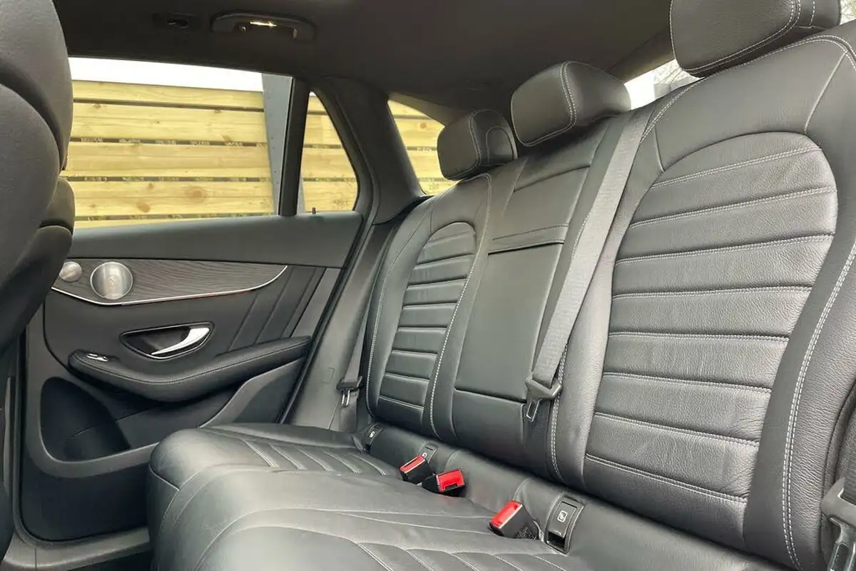 2020-mercedes-benz-glc-class-20d-glc300d-amg-line-premium-plus-station-wagon-5d-big-30