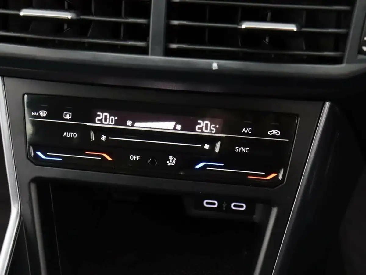 2022-volkswagen-polo-10-tsi-style-big-12