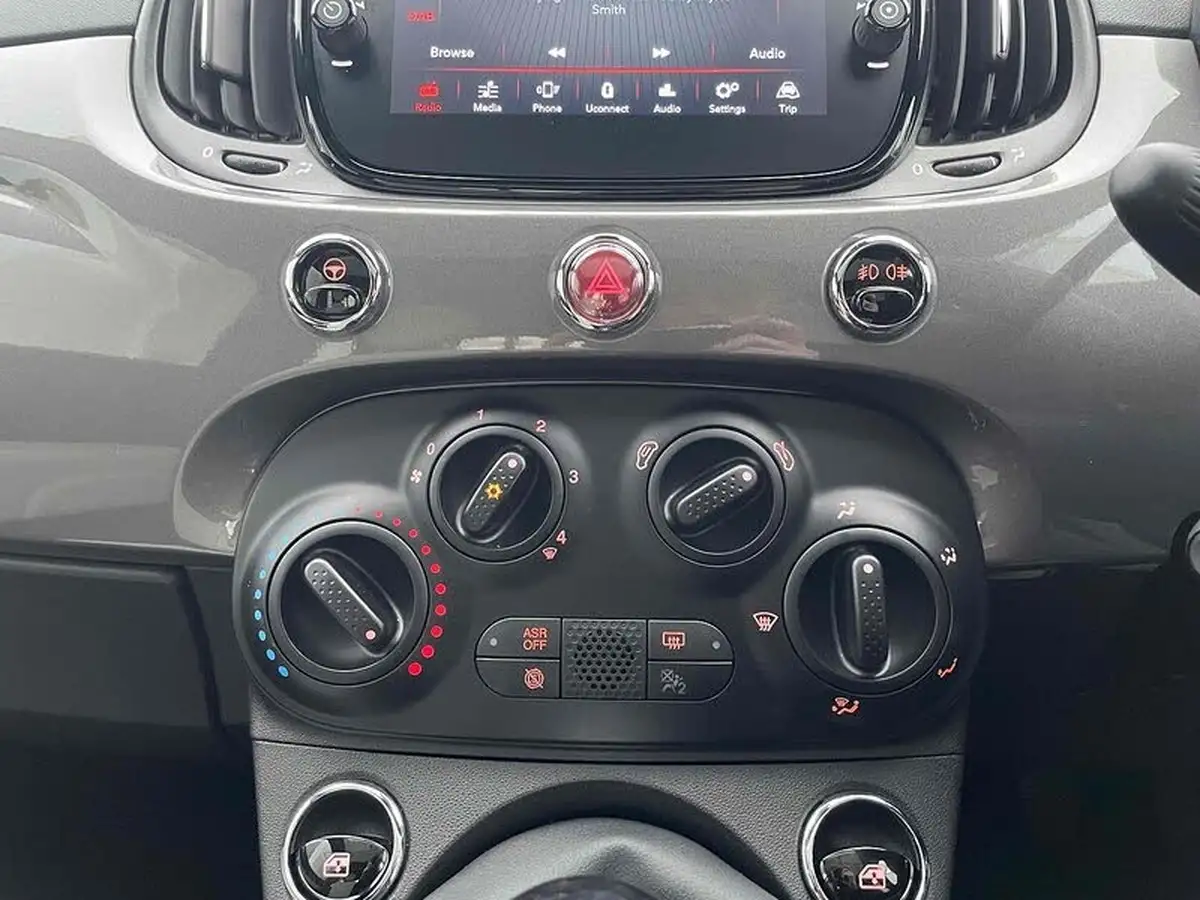2021-fiat-500-10-dolcevita-big-31