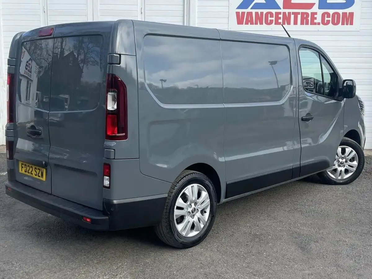 2022-renault-trafic-20dci-sl28-130-sport-big-9