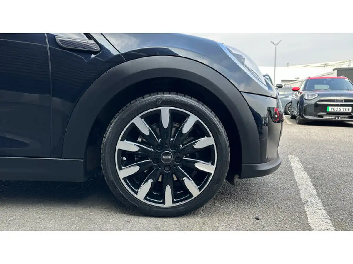 2022-mini-cooper-15-cooper-exclusive-hatchback-5d-big-13