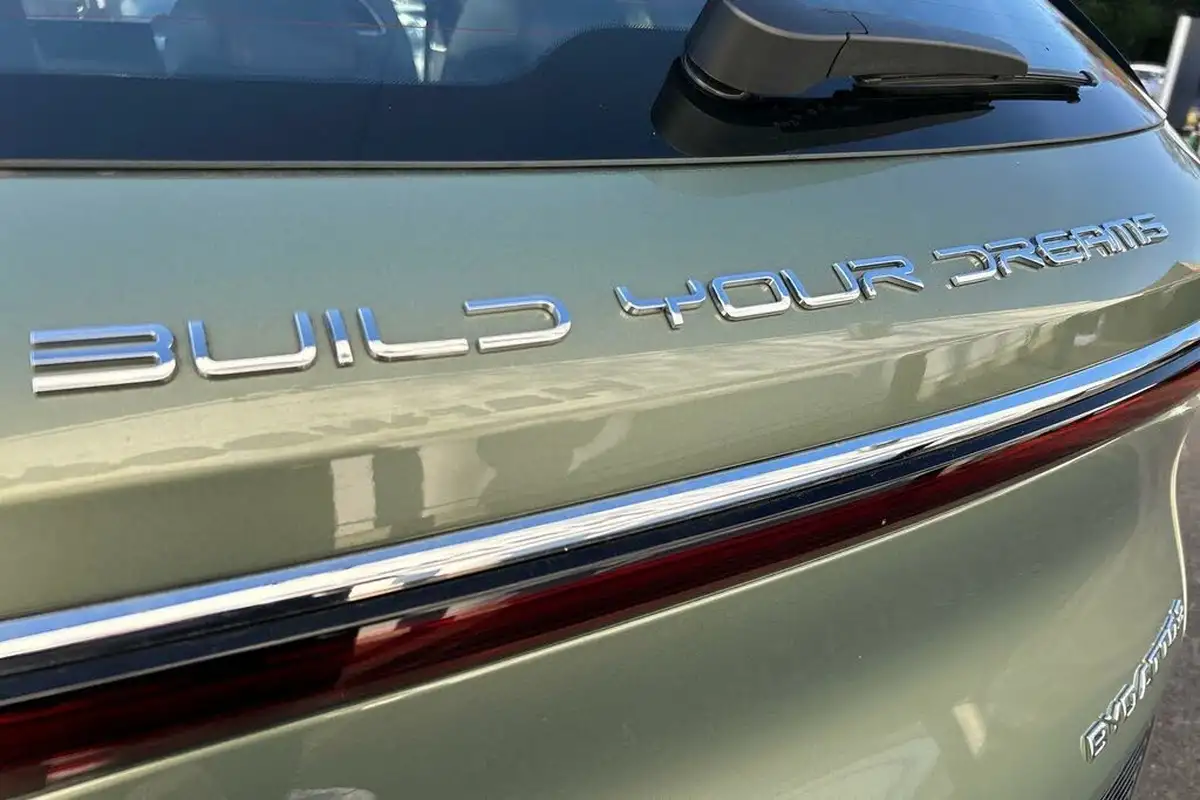 2024-byd-atto-3-e-design-big-45