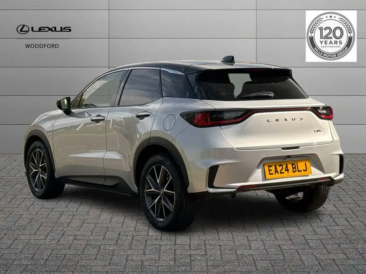 2024-lexus-lbx-15-premium-plus-big-4