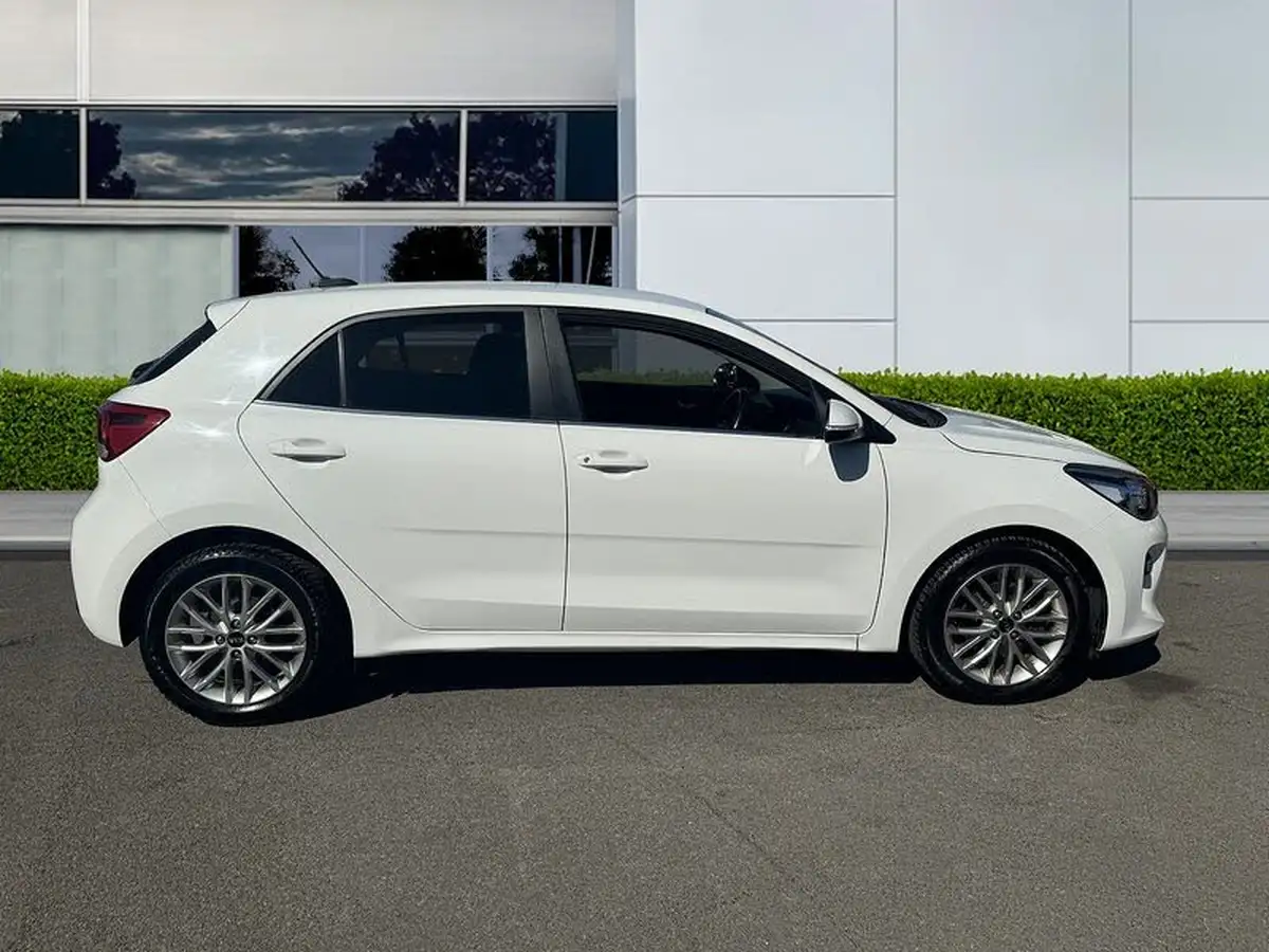 2017-kia-rio-10-t-gdi-3-big-3
