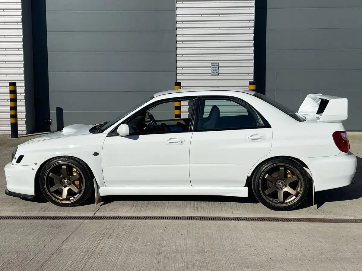 2002-subaru-impreza-20-wrx-uk300-ltd-edn-215bhp-big-7