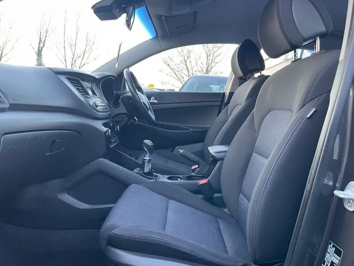2016-hyundai-tucson-17crdi-blue-drive-se-116ps-big-16