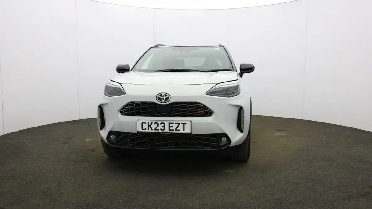2023-toyota-yaris-cross-15-vvt-i-gr-sport-big-32