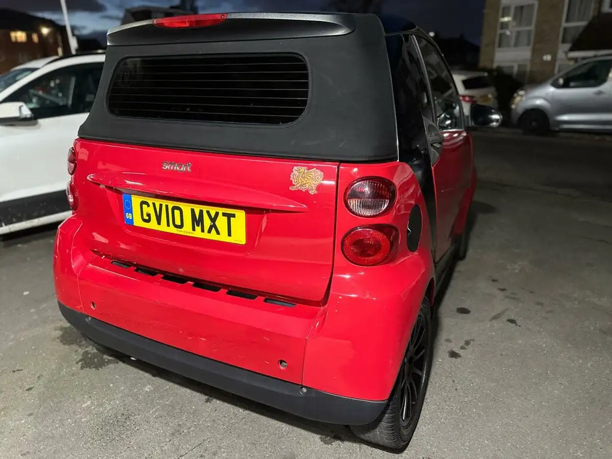 2010-smart-fortwo-10-passion-84bhp-cabriolet-big-7
