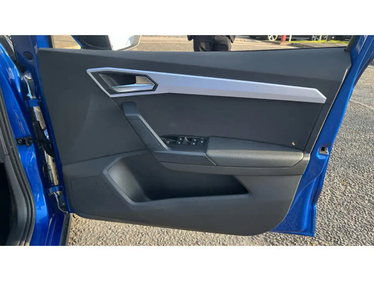2022-seat-arona-10-tsi-fr-big-18