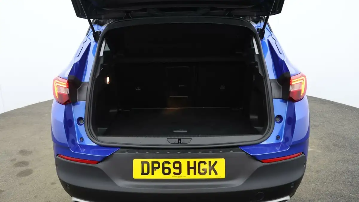 2020-vauxhall-grandland-x-12-business-edition-nav-big-16