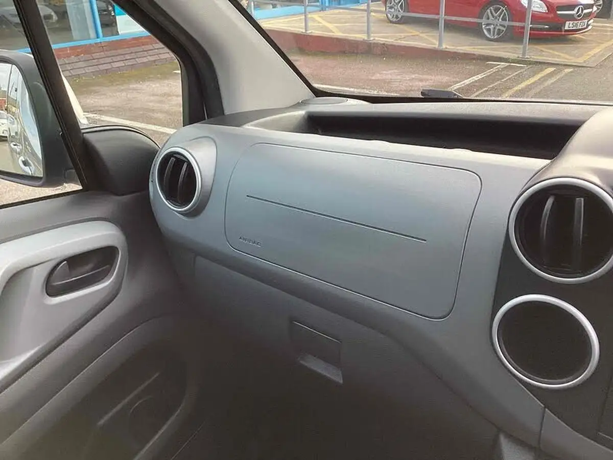 2018-citroen-berlingo-big-14
