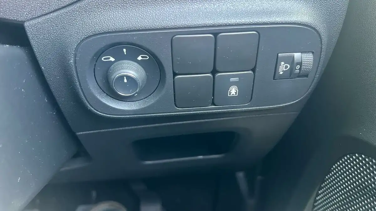 2024-citroen-c3-12-puretech-plus-83ps-big-17