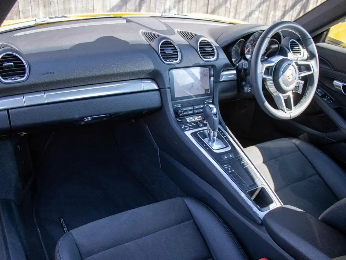 2024-porsche-cayman-718-20-cayman-pdk-big-8