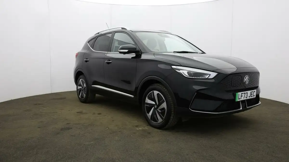 2023-mg-zs-suv-e-trophy-connect-ev-156ps-long-range-big-38