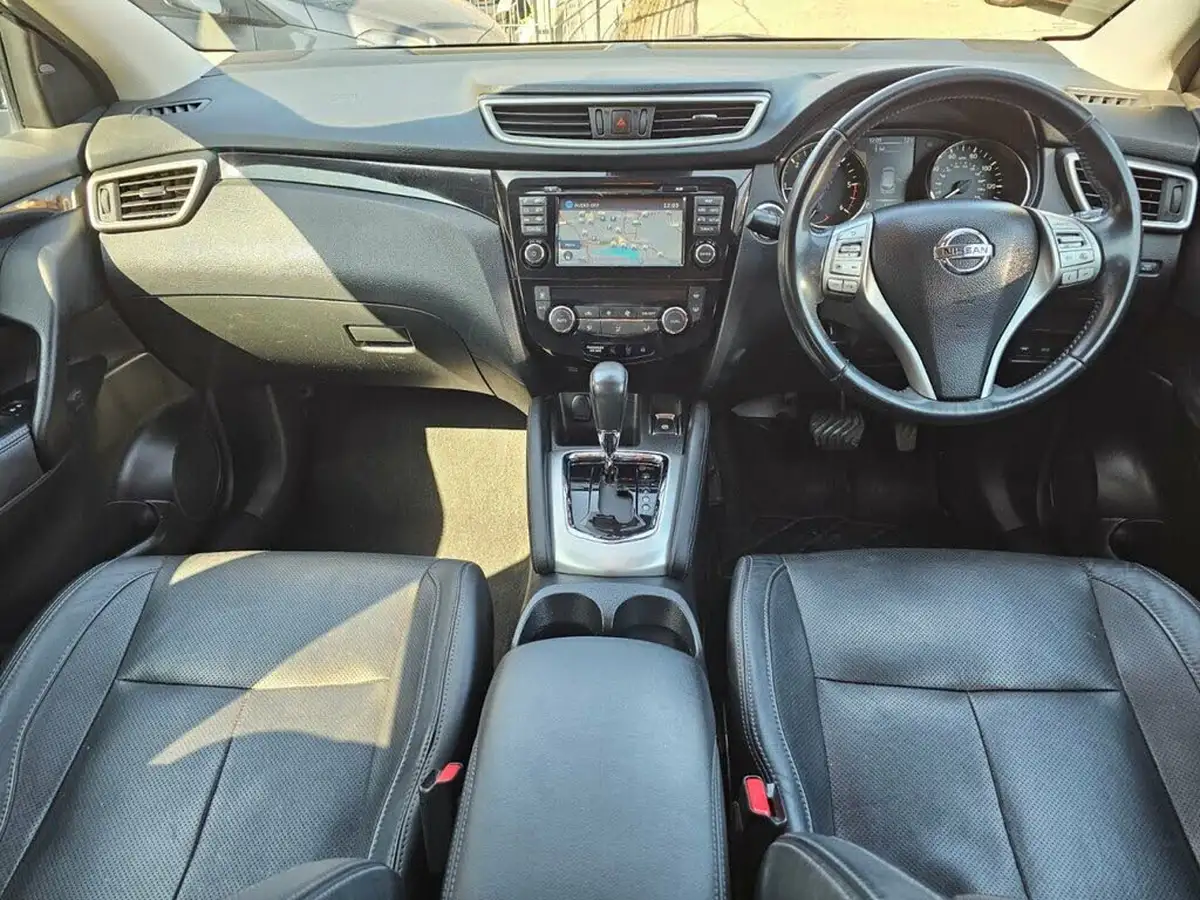 2014-nissan-qashqai-16dci-tekna-xtronic-cvt-big-2