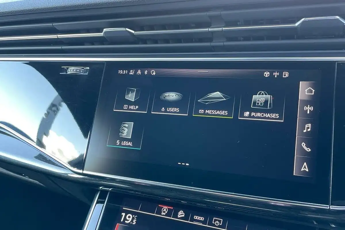 2020-audi-q7-30-50-tdi-black-edition-big-30