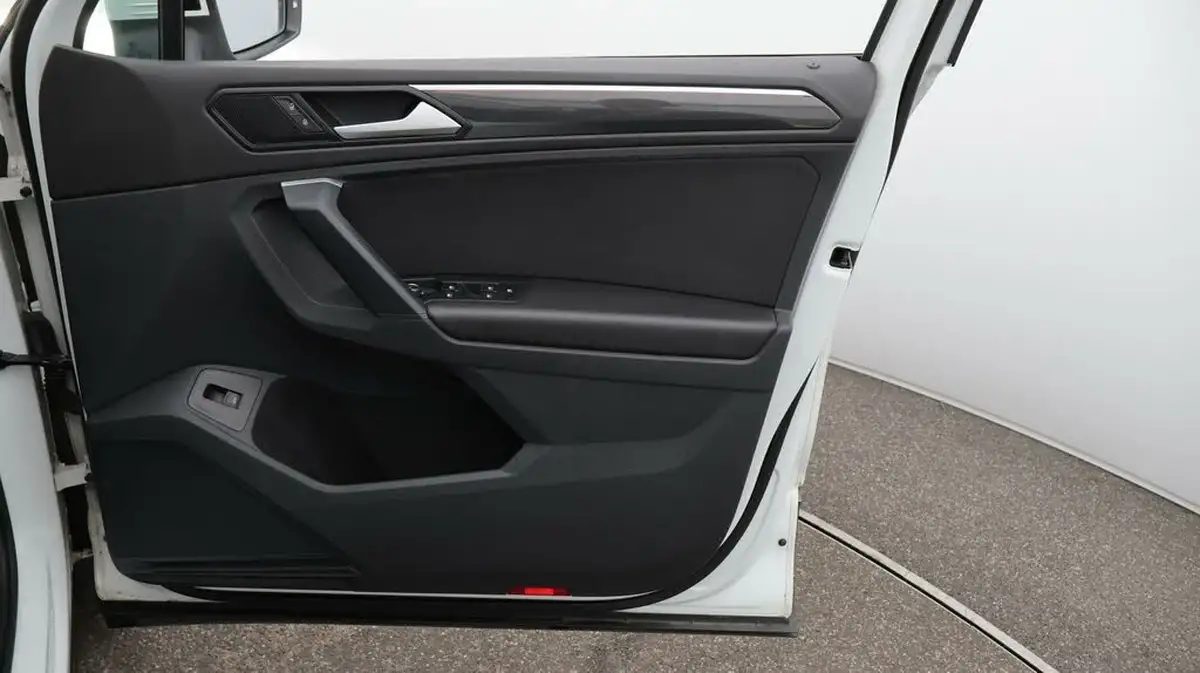 2021-volkswagen-tiguan-15-tsi-elegance-big-15
