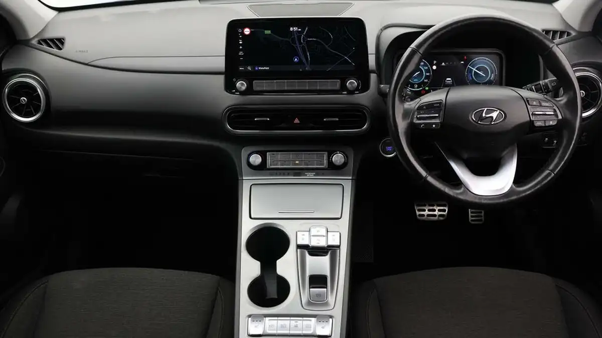 2022-hyundai-kona-e-premium-204ps-64kwh-7kw-obc-big-12