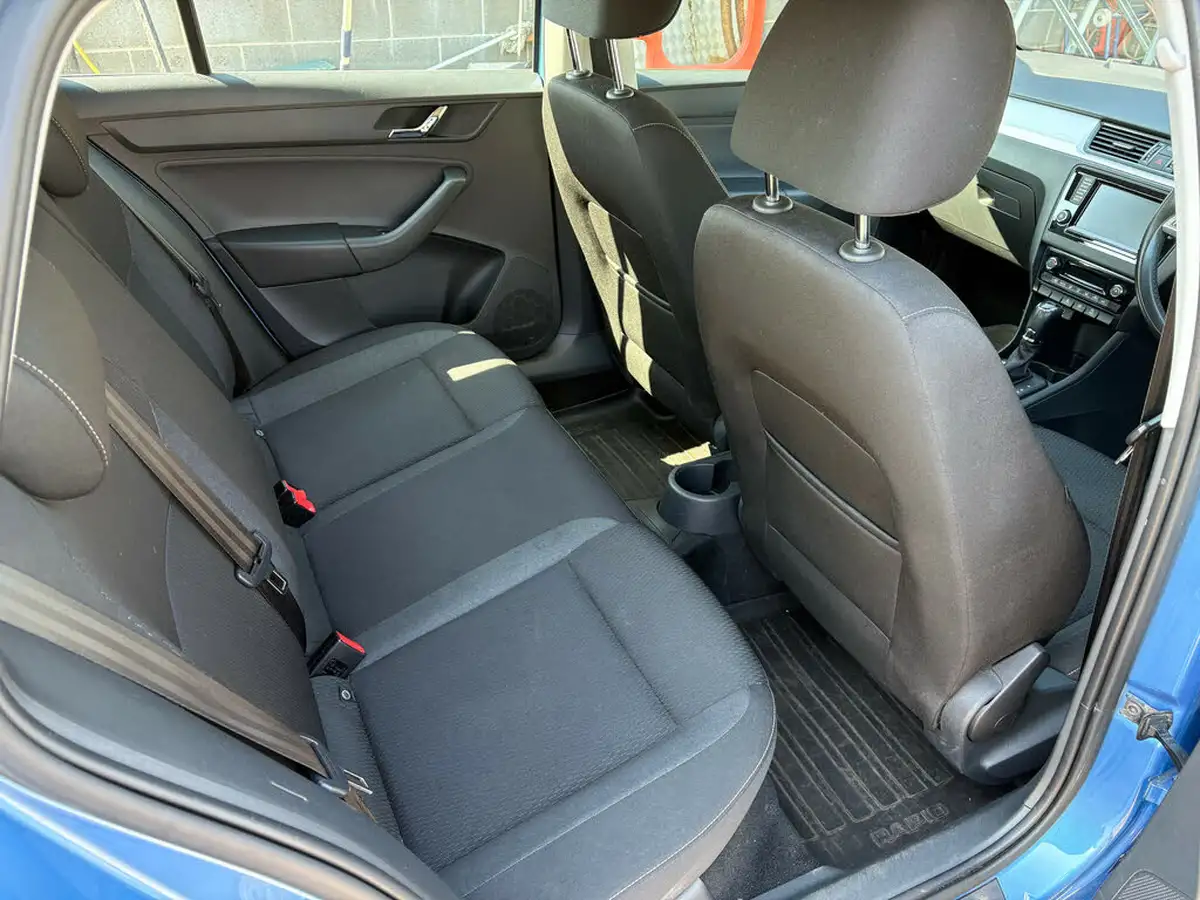 2016-skoda-rapid-spaceback-12-tsi-se-tech-90ps-dsg-big-2