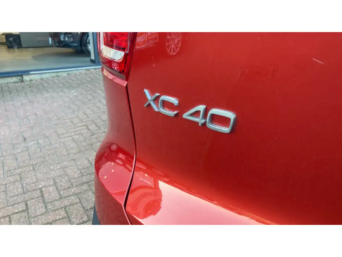 2021-volvo-xc40-15-t3-inscription-161bhp-big-42