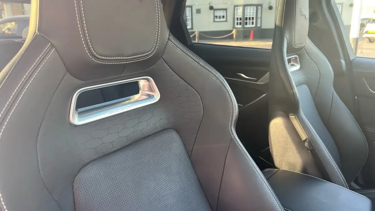 2022-jaguar-f-pace-20-p250-r-dynamic-hse-big-26