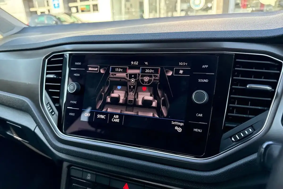 2020-volkswagen-t-roc-15-tsi-se-big-18