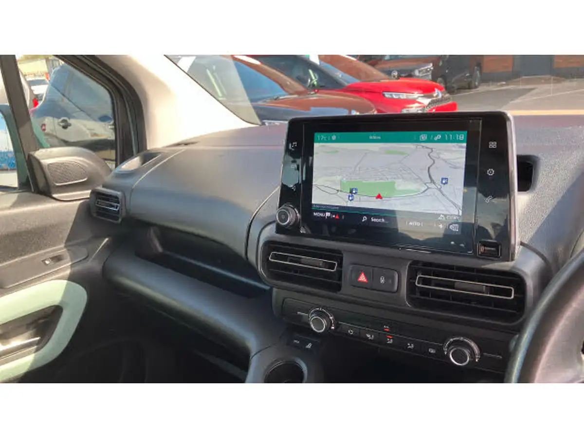 2019-citroen-berlingo-15bluehdi-flair-m-size-130ps-eat8-big-13