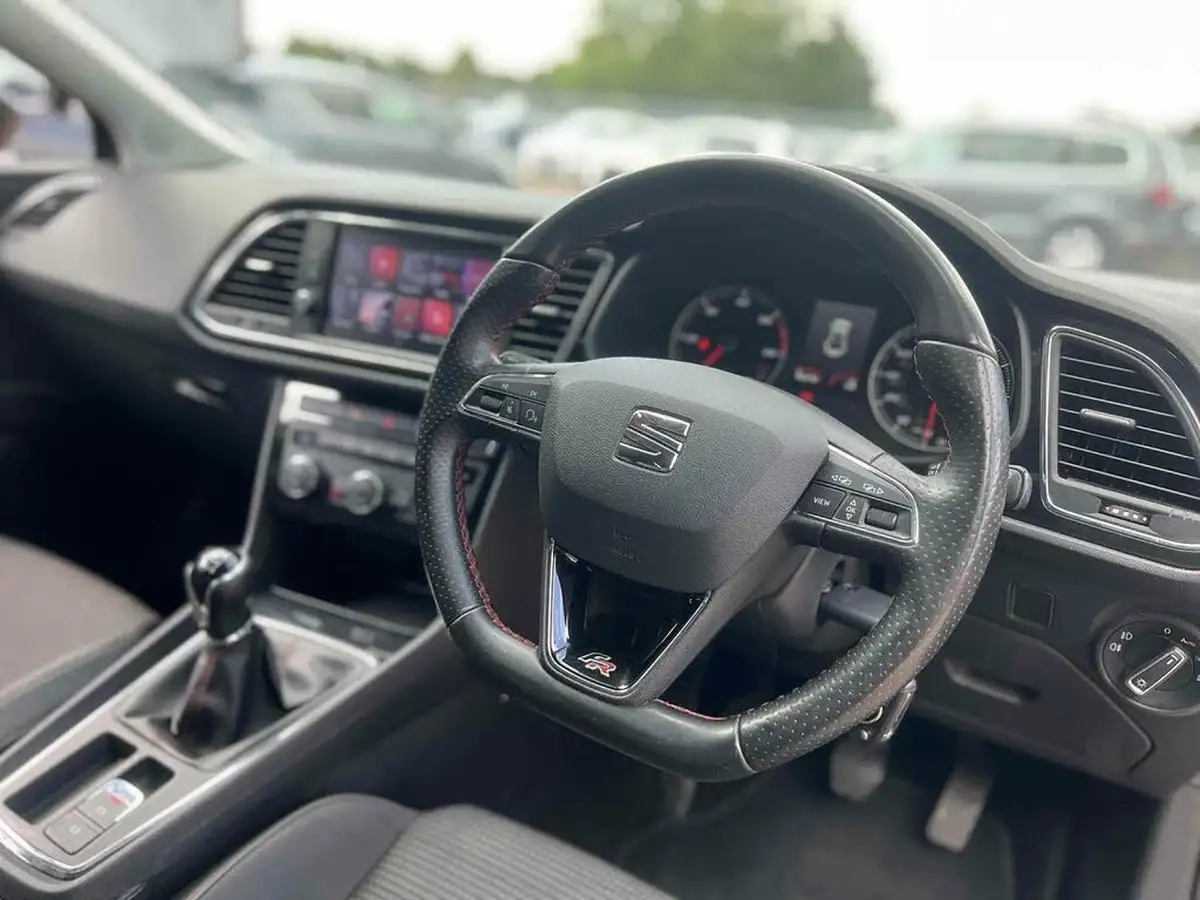 2020-seat-leon-20tdi-fr-hatchback-big-9