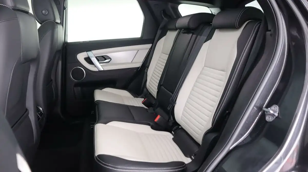 2021-land-rover-discovery-sport-15-p300e-urban-edition-big-16