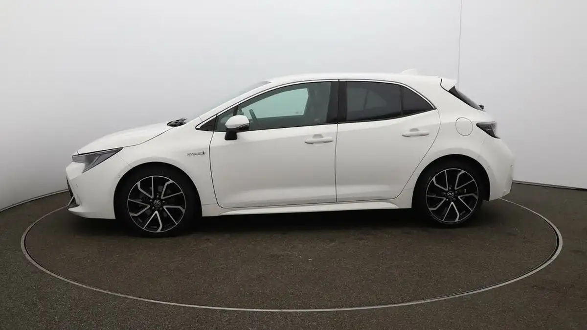 2019-toyota-corolla-20-vvt-i-excel-trk-hatchback-big-56