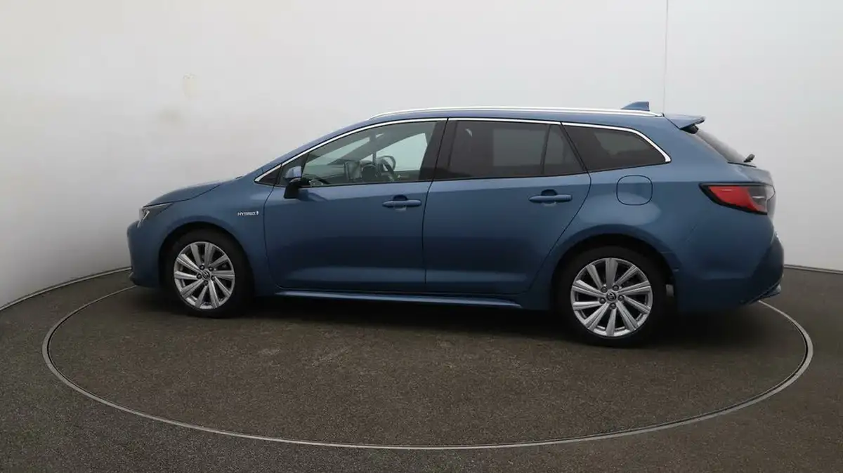 2021-toyota-corolla-18-vvt-i-design-trk-hatchback-5d-big-51