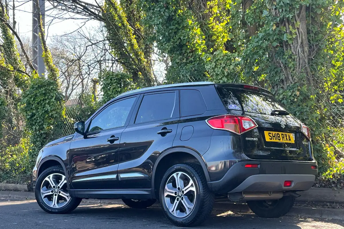 2018-suzuki-vitara-16-sz5-big-1