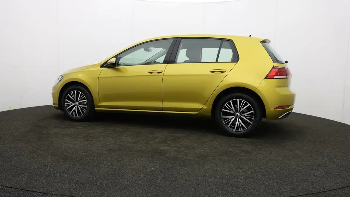 2018-volkswagen-golf-20tdi-se-nav-bmtss-hatchback-5d-dsg-big-63