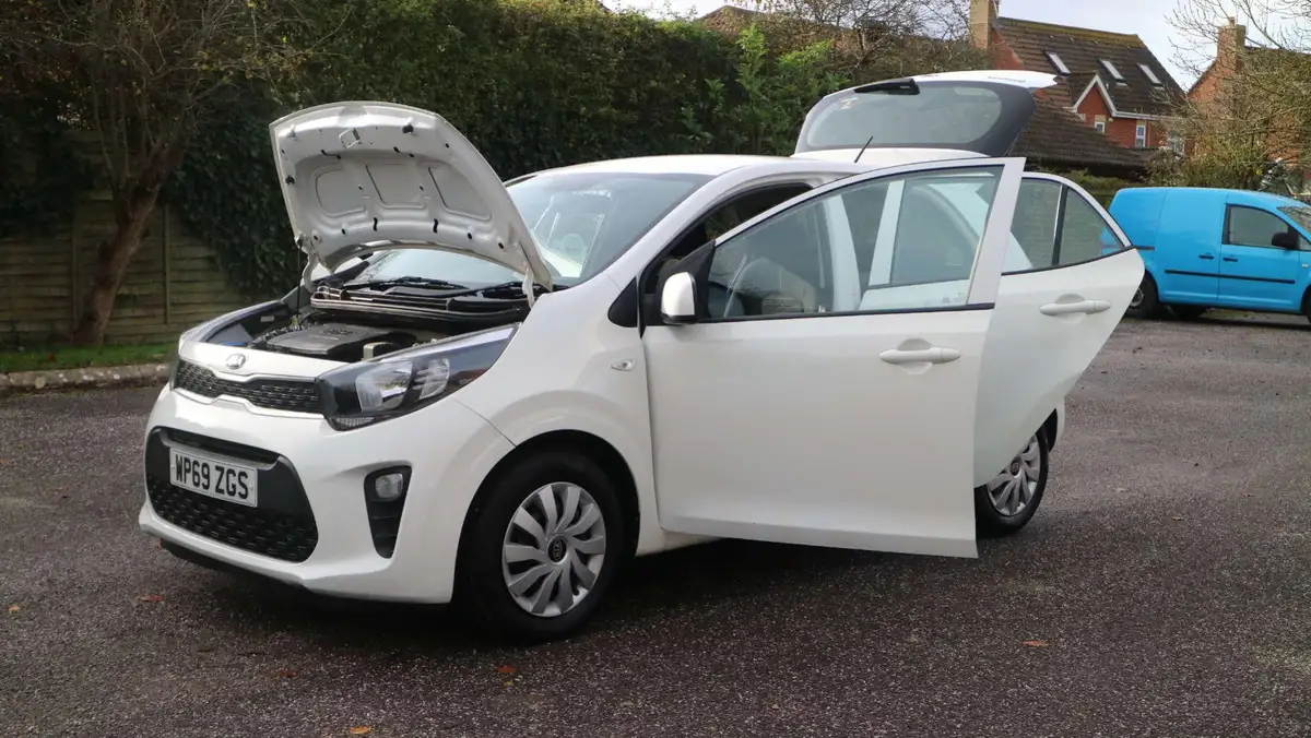 2019-kia-picanto-10-1-isg-adap-big-40