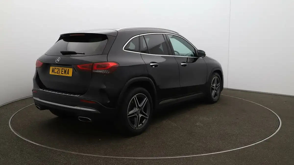 2021-mercedes-benz-gla-class-13-gla-180-amg-line-premium-plus-1332cc-big-7